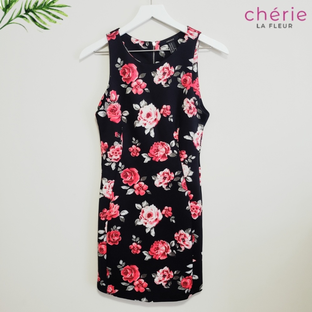 Forever 21 | Black & Red Floral Bodycon Dress - M